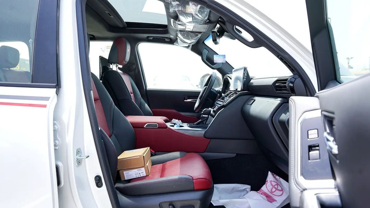 Toyota Land Cruiser GR SPORT hybrid - GCC Specs - Zero KM
