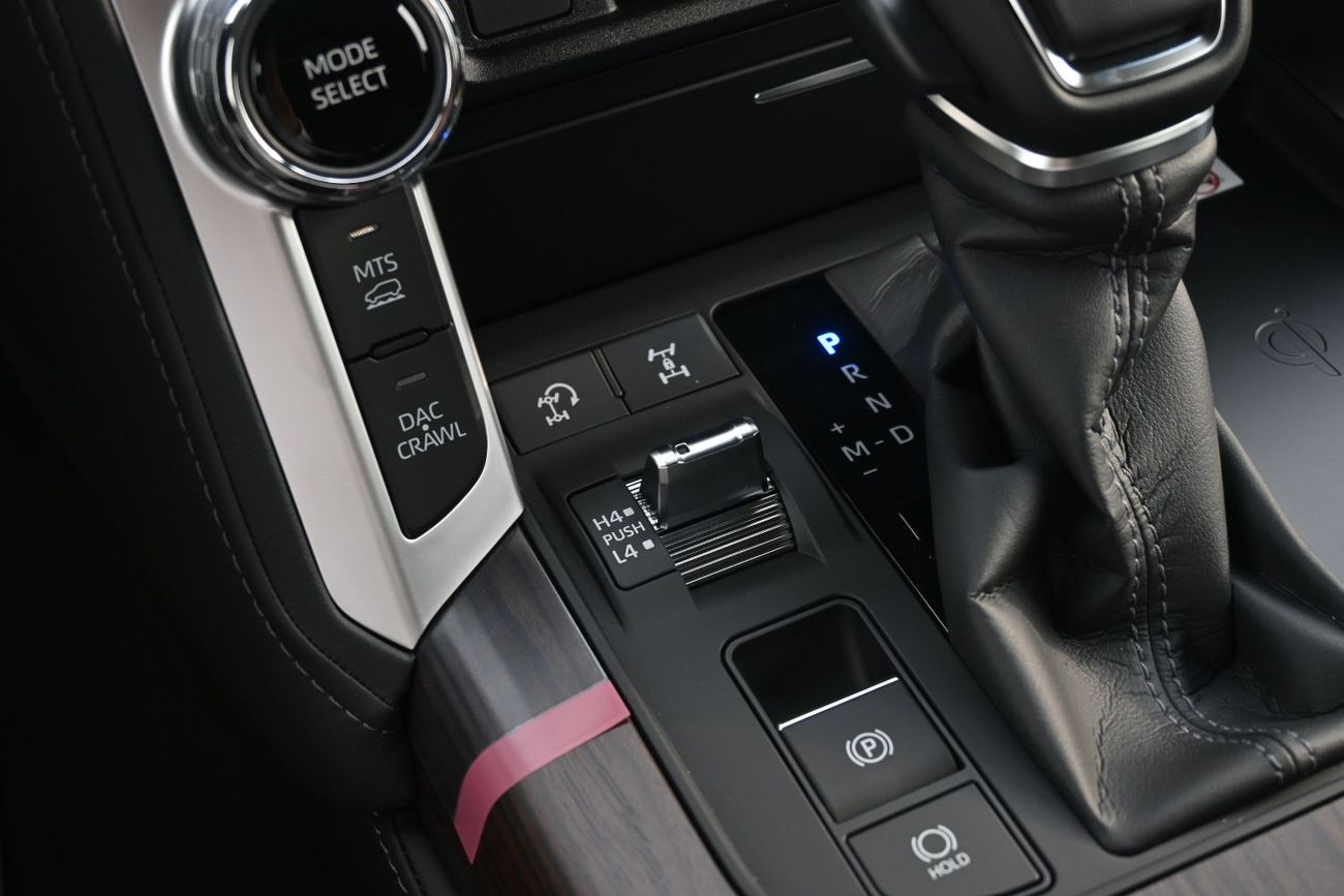 Toyota Land Cruiser GXR 3.5L TwinTurbo V6, Model 2026