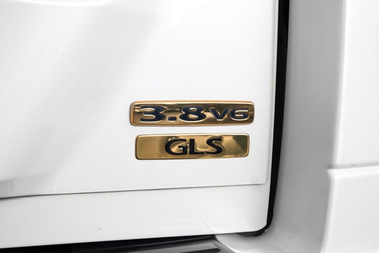 Mitsubishi Pajero GLS H/L GOLD