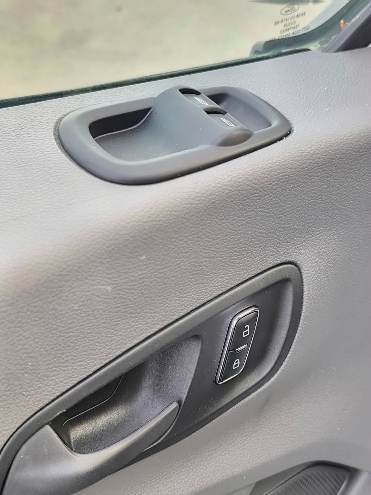 فورد ترانزيت كستم FORD TRANSIT 150 VAN