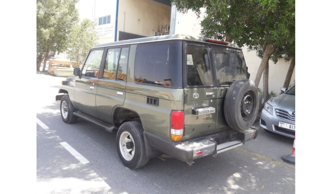 تويوتا لاند كروزر Land Cruiser RIGHT HAND DRIVE ( Stock no PM 590 )