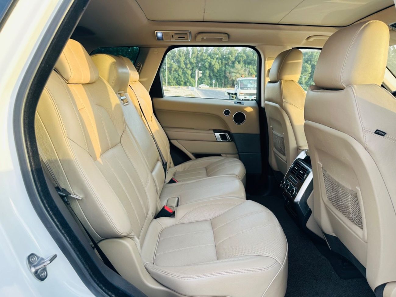 Land Rover Range Rover Sport HSE DYNAMIC 5.0L (525 HP) MODEL 2014 GCCCAR PERFECT CONDITION INSIDE AND OUTSIDE