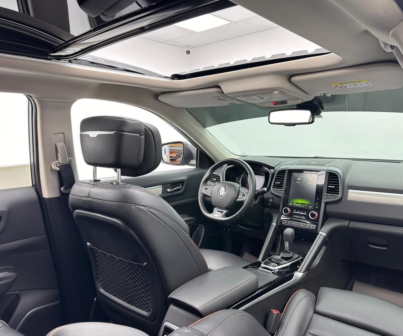 Renault Koleos 2.5L PE (4WD) 2024 Renault Koleos LE Plus (Bose Edition), 26/2027 Renault Warranty + Service Contrac