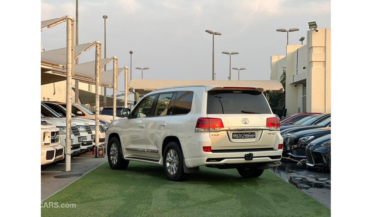 Toyota Land Cruiser VXR