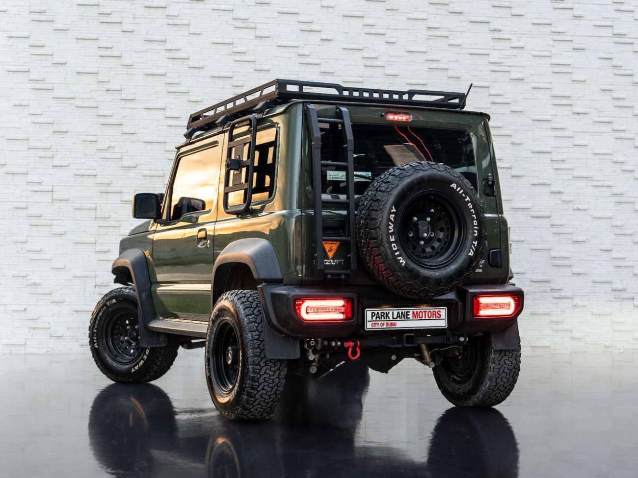 سوزوكي جيمني 1.5L GL (M/T)