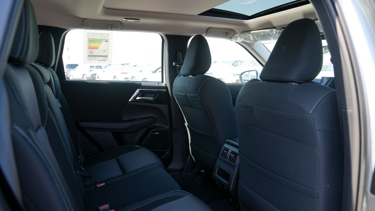 Mitsubishi Outlander Brand New 2026 Mitsubishi Outlander Medium Line (G05) 2.5L | 7-Seater SUV | GCC Spec | Export Only