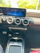 Mercedes Benz CLA 200 PREMIUM
