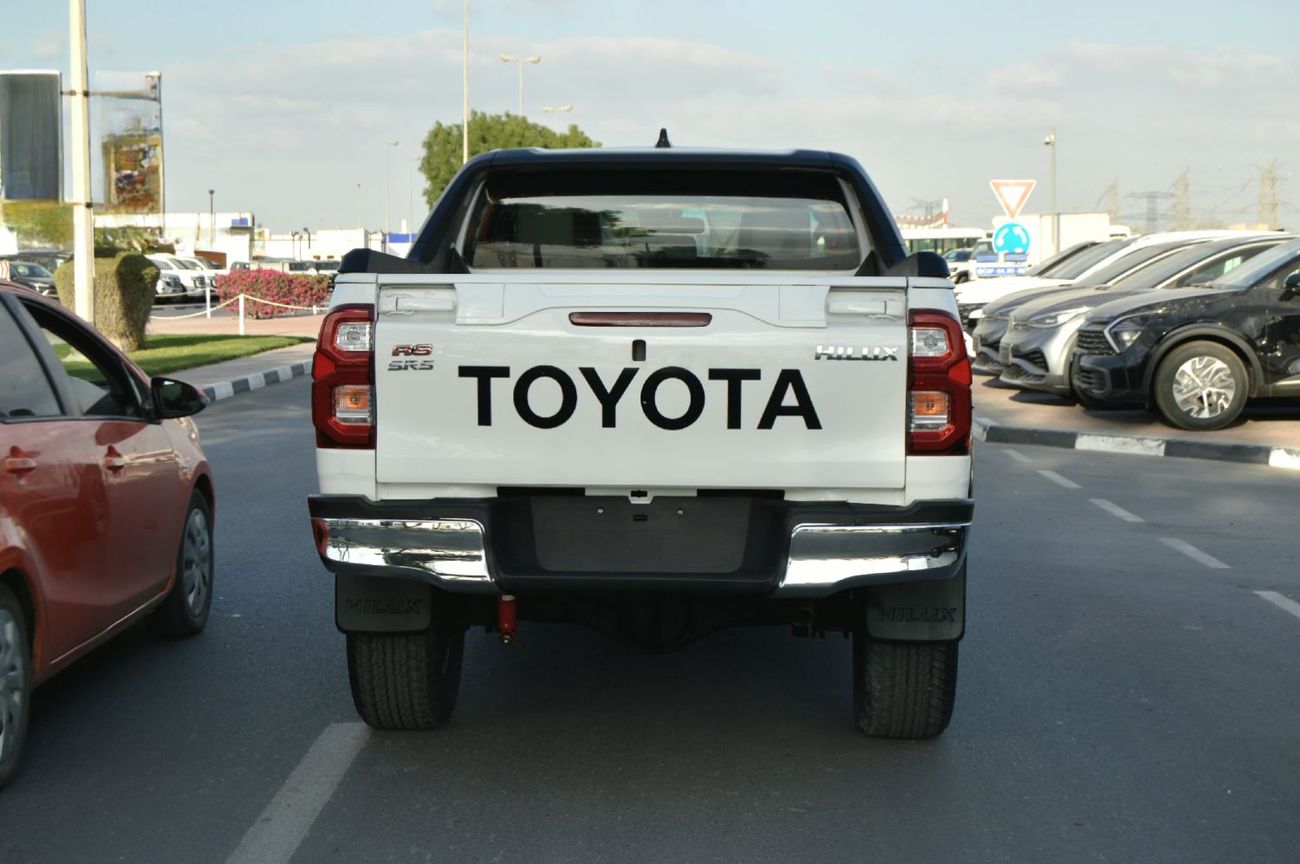 تويوتا هيلوكس Double Cabin  Right Hand Drive Model: *2023* Engine: 2.8L/ V4
