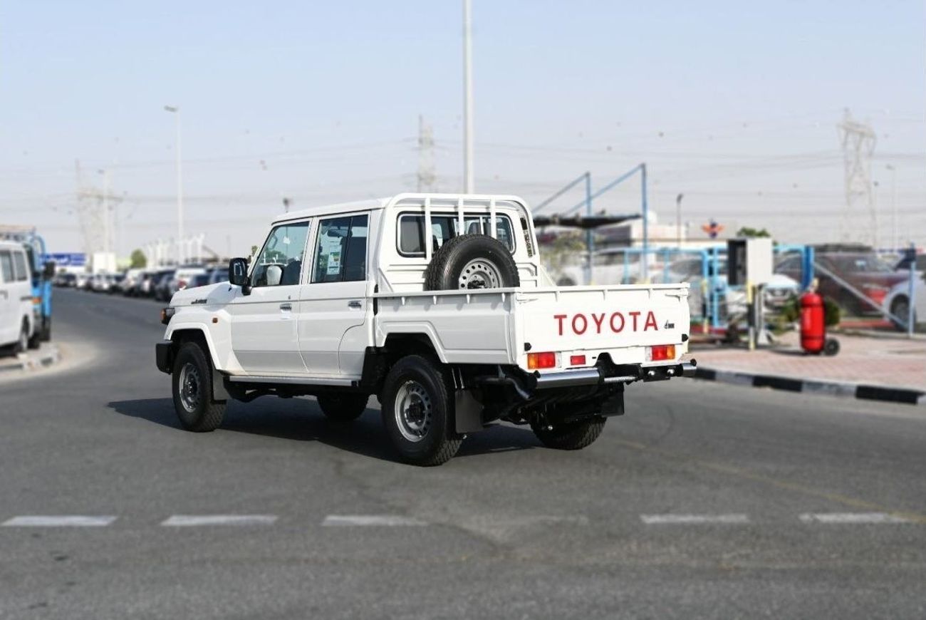 تويوتا لاند كروزر بيك آب تويوتا لاند كروزر (79 سلسلة) بيك اب 4WD 2024