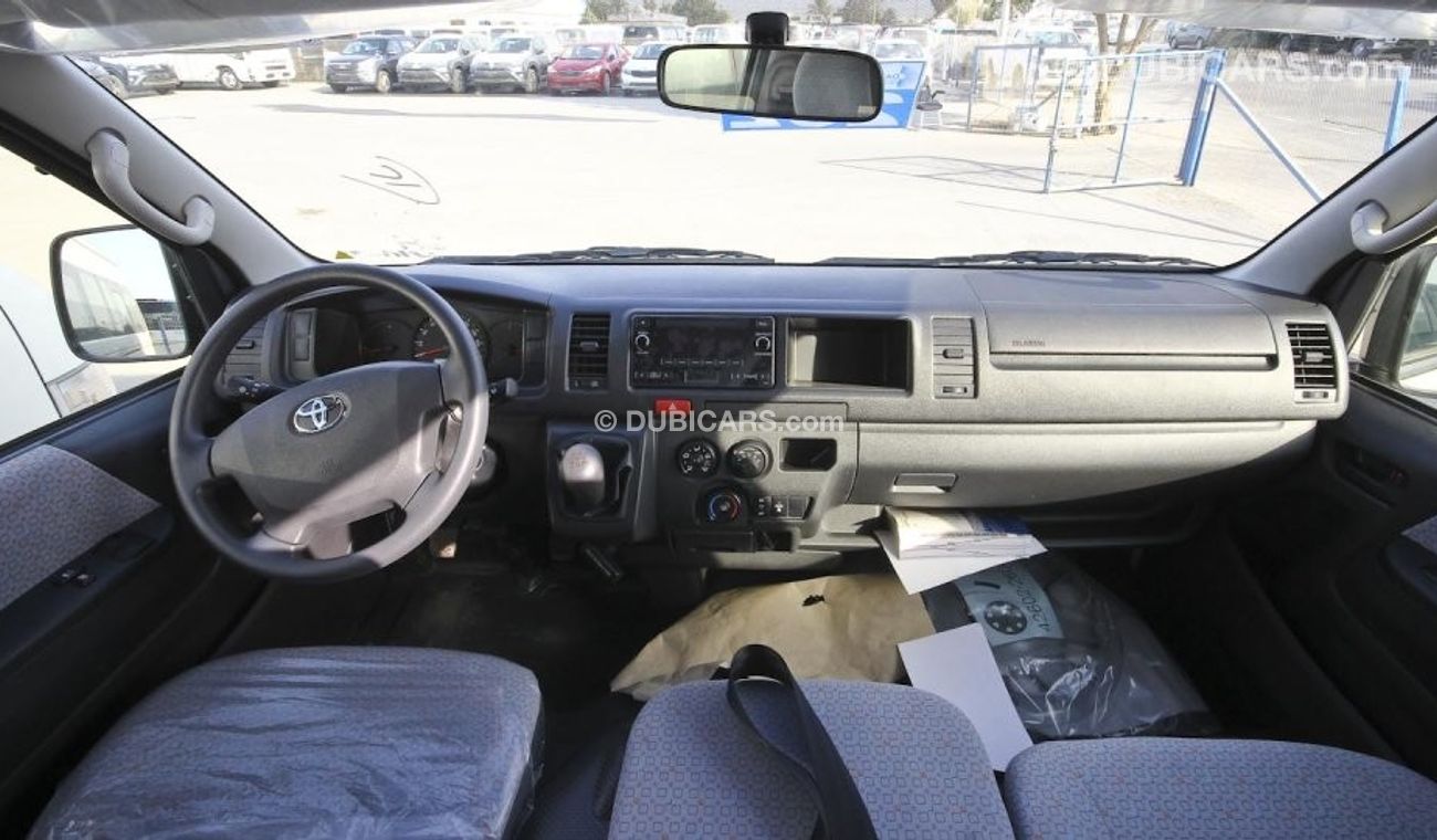 Toyota Hiace 16 Seater Diesel High roof