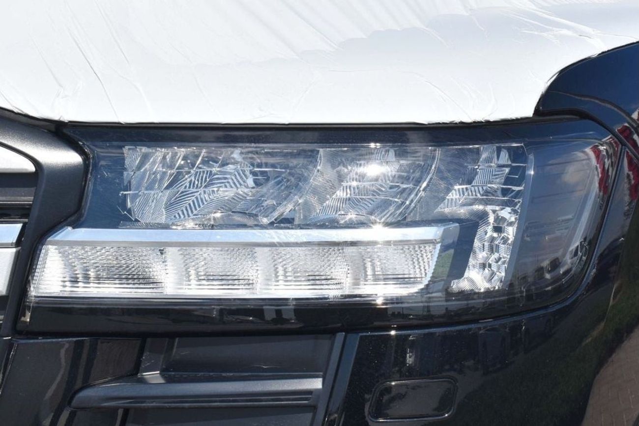 Toyota Land Cruiser TOYOTA LC300 3.3L DIESEL GXR HI 2025 MODEL GCC