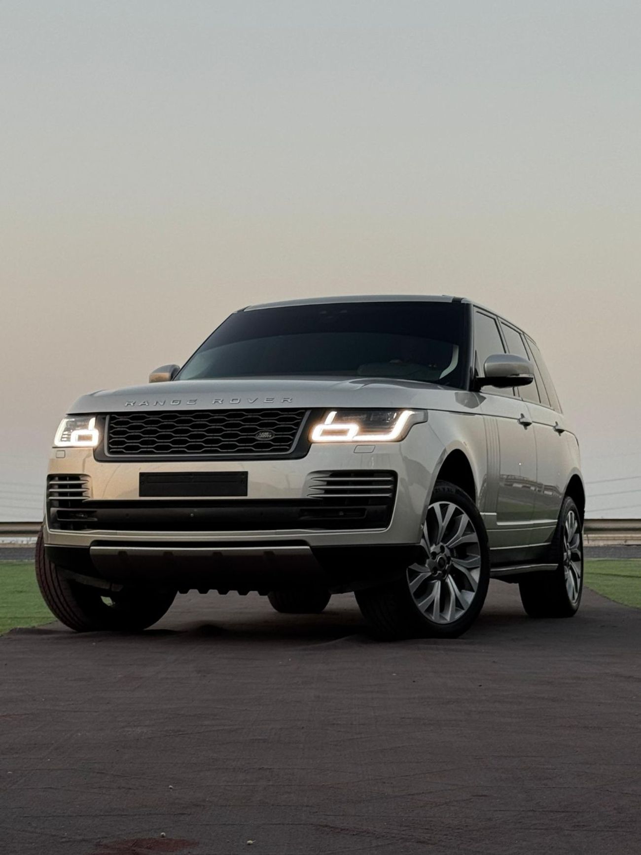 لاند روفر رينج روفر HSE 3.0L (380 HP)