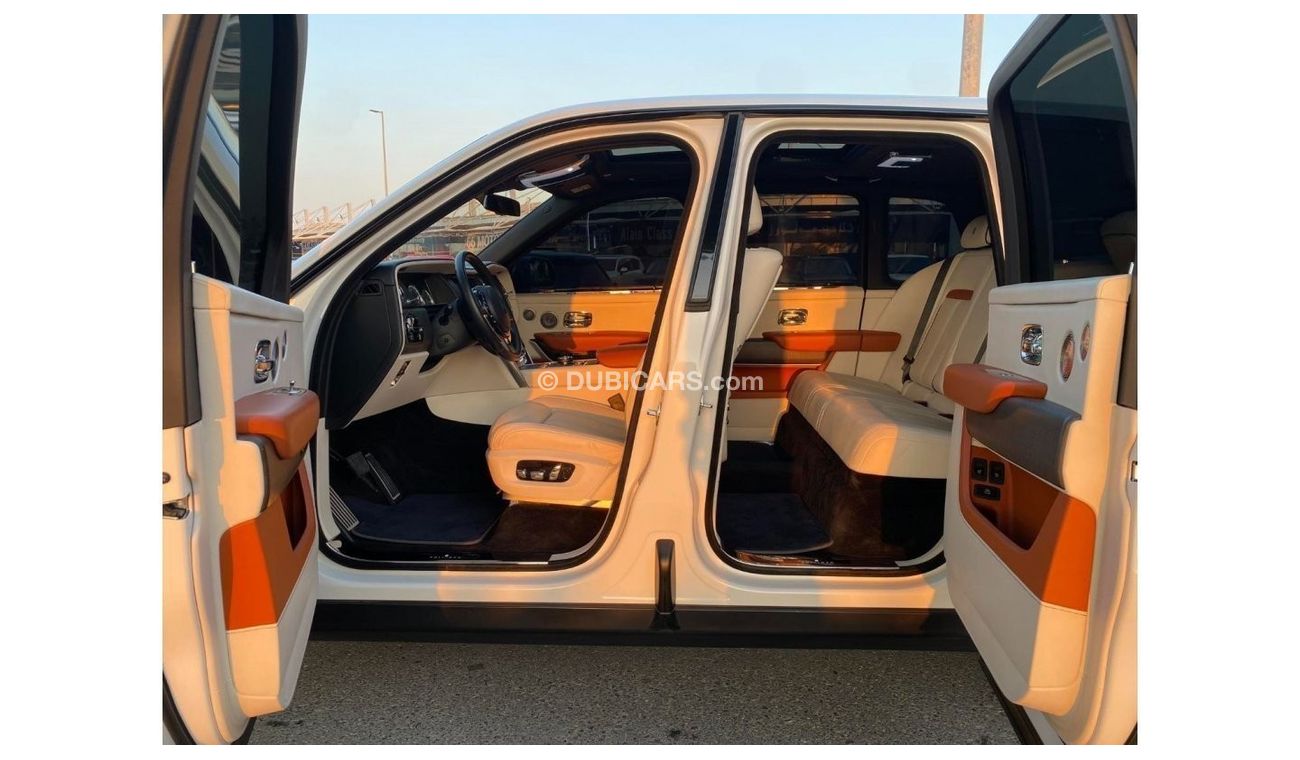 Rolls-Royce Cullinan Std GCC SPEC UNDER WARRANTY NEAT AND CLEAN