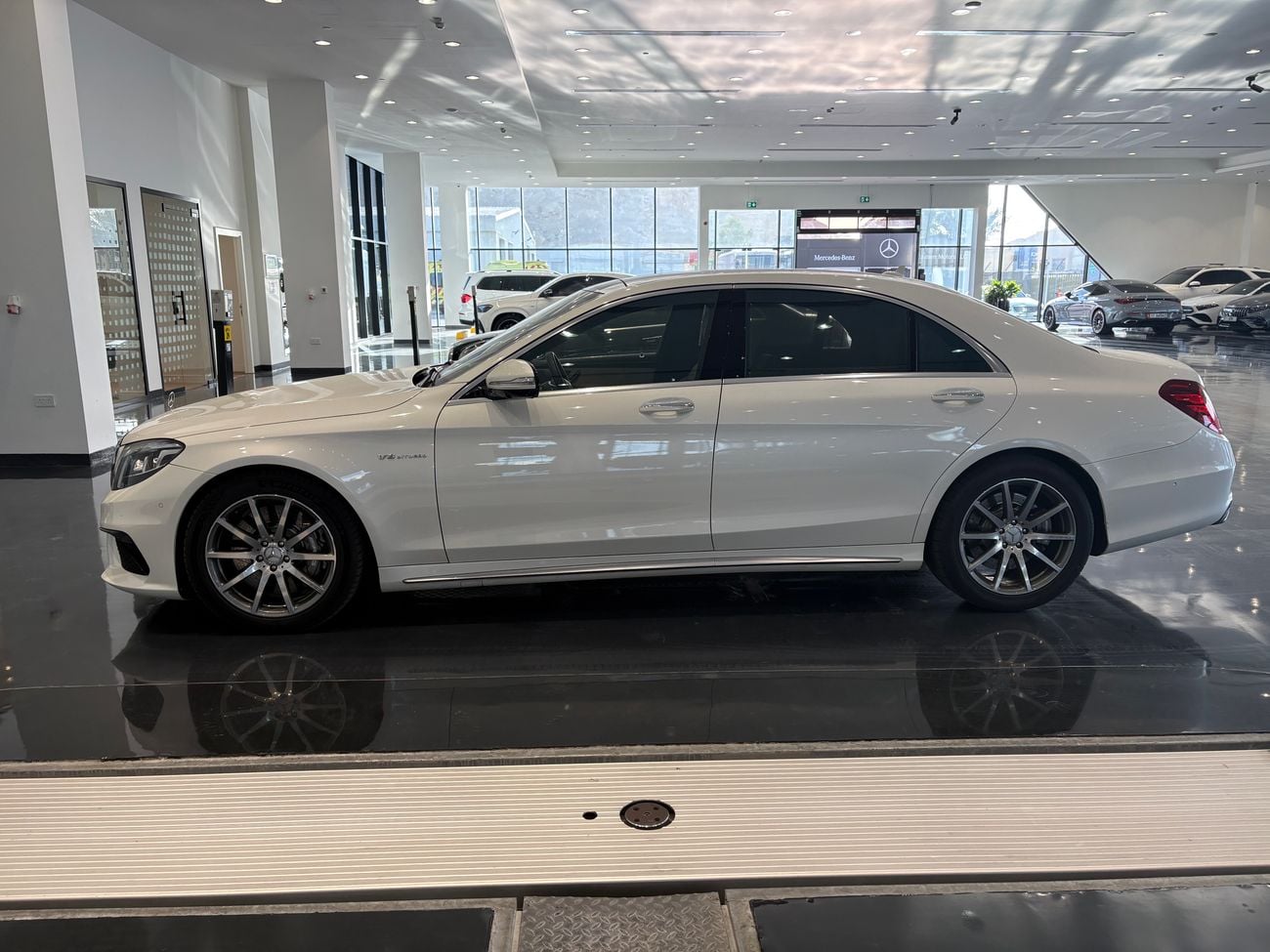 مرسيدس بنز S 63 AMG