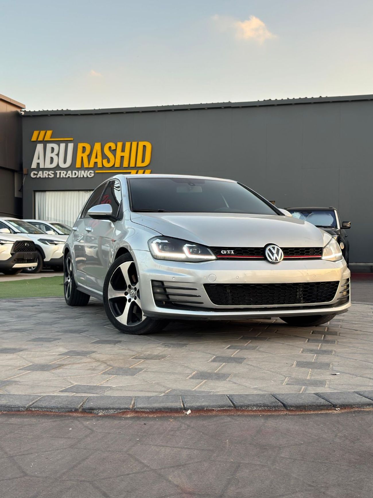 فولكس واجن جولف GTI