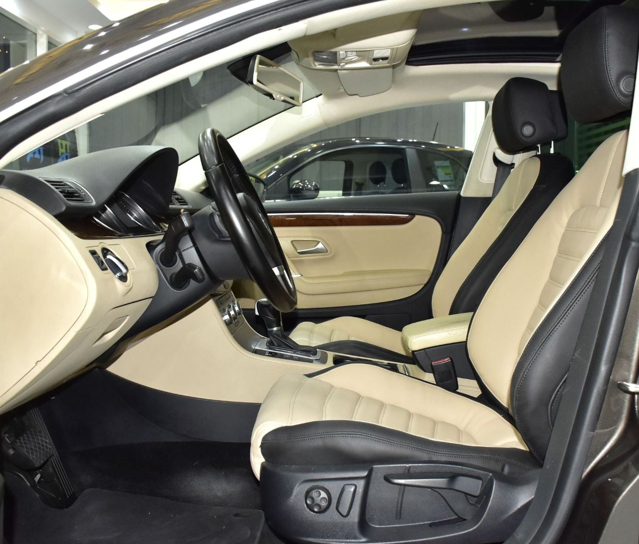 فولكس واجن CC EXCELLENT DEAL for our Volkswagen CC ( 2015 Model ) in Brown Color GCC Specs