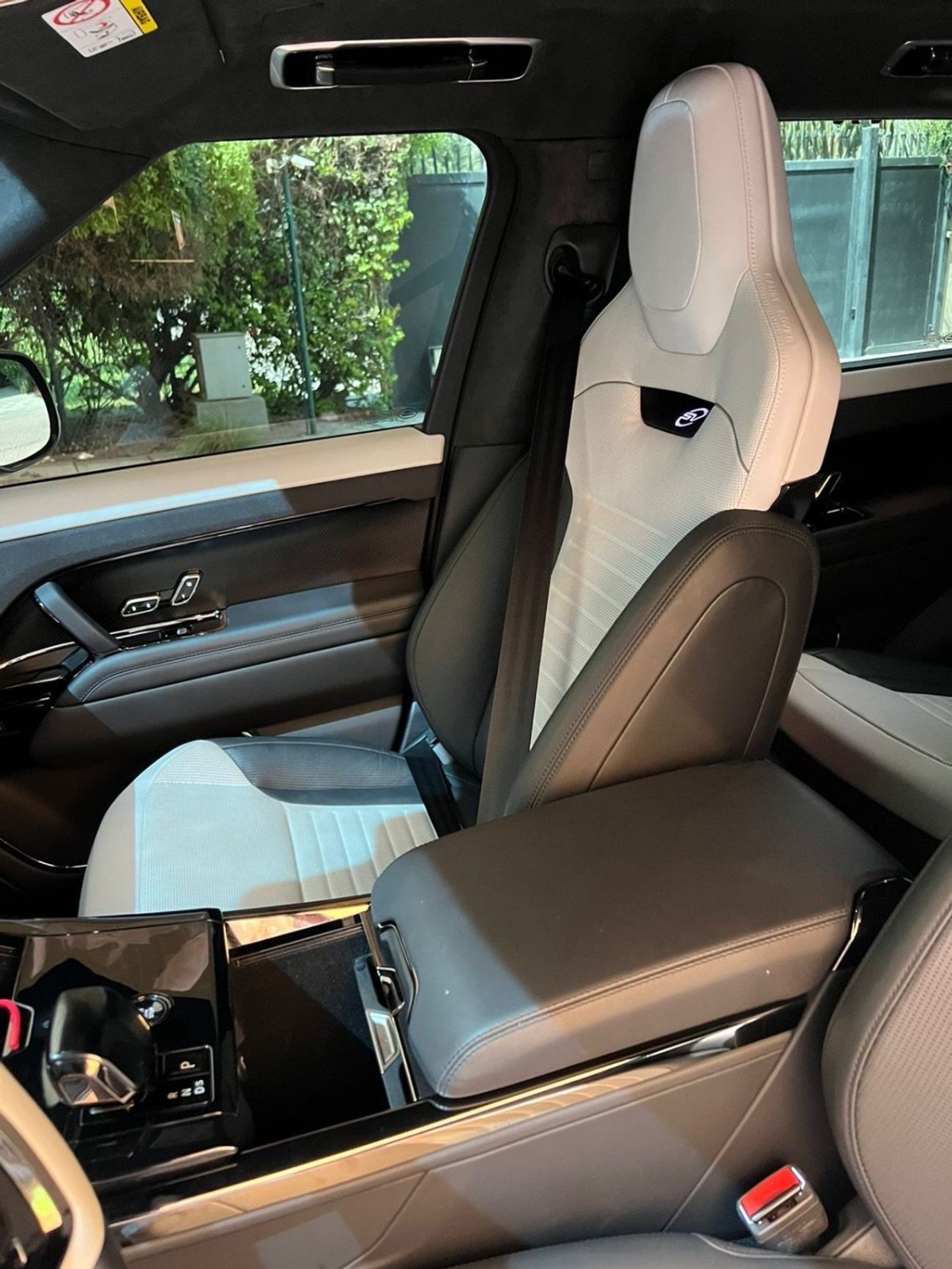 لاند روفر رينج روفر سبورت SV Edition Two P635 4.4L