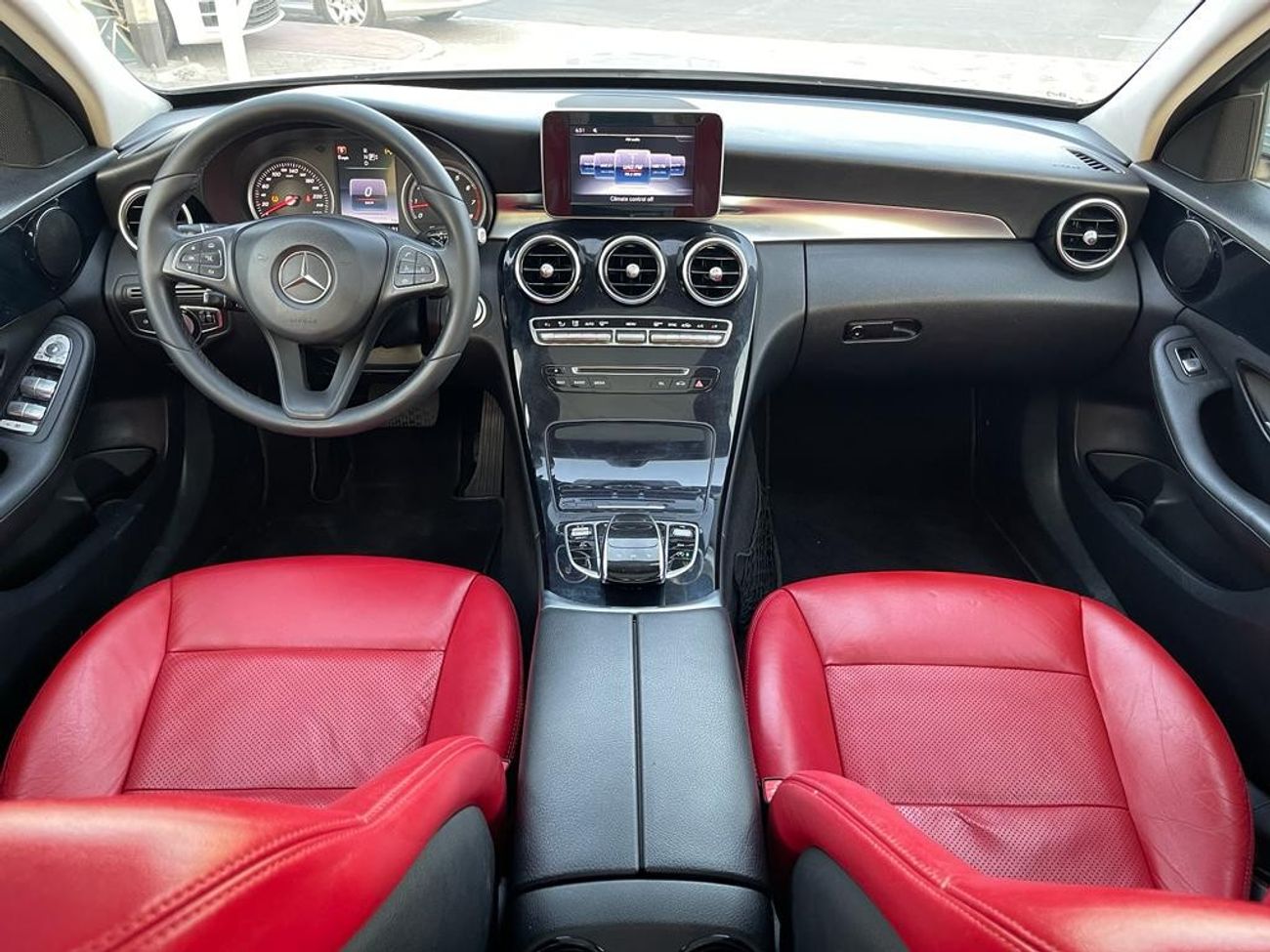 مرسيدس بنز C 200 AMG باك