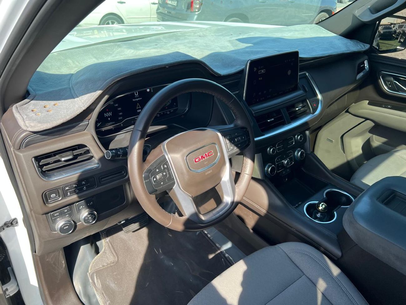 GMC Yukon GMC YUKON 2023 5.3 V8 SLT (AWD)