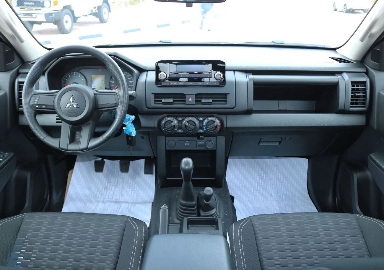 Mitsubishi L200 Triton GLX 4WD 2.4L Petrol MT High Line