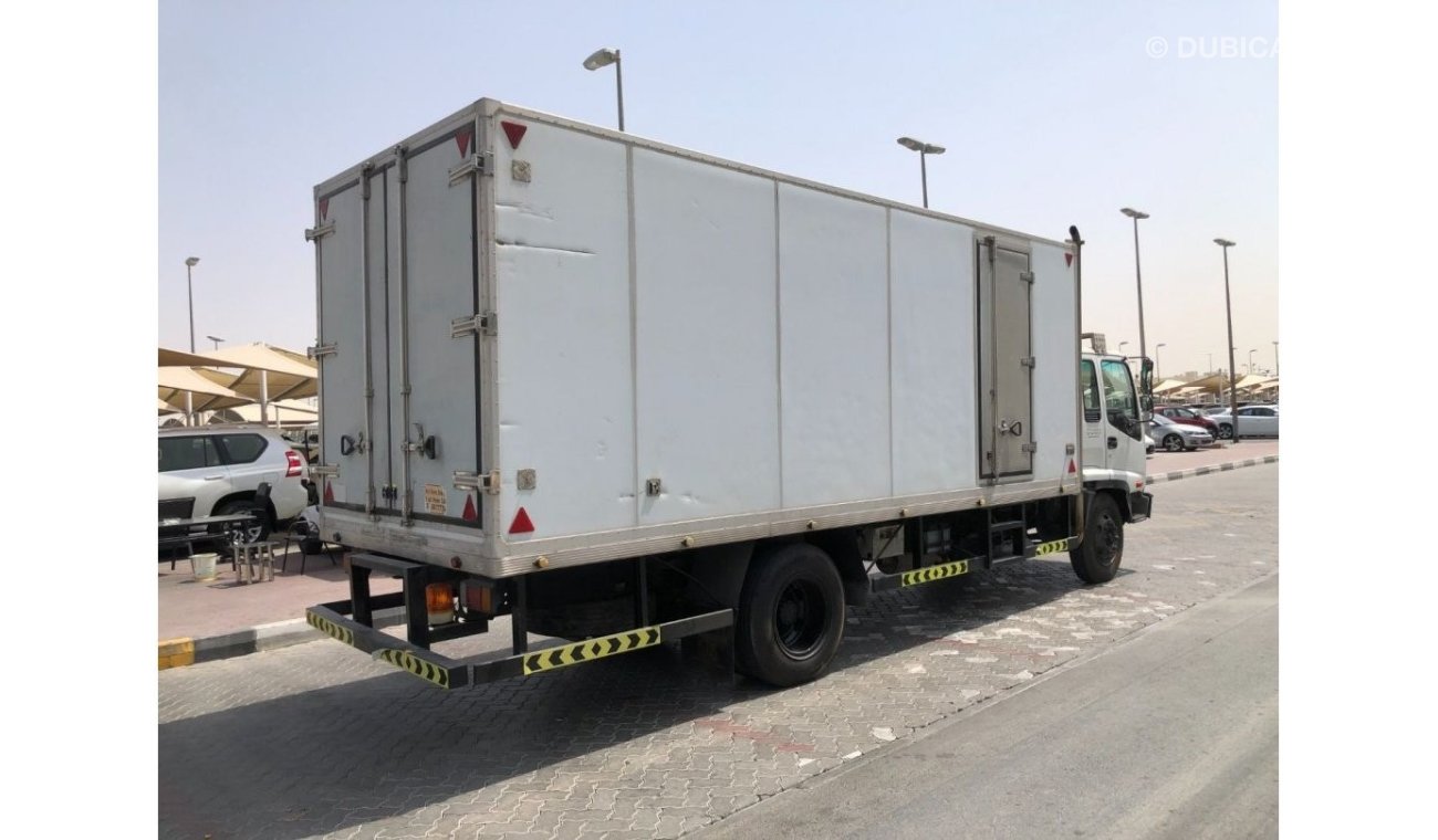 إيسوزو NPR GCC FREEZER