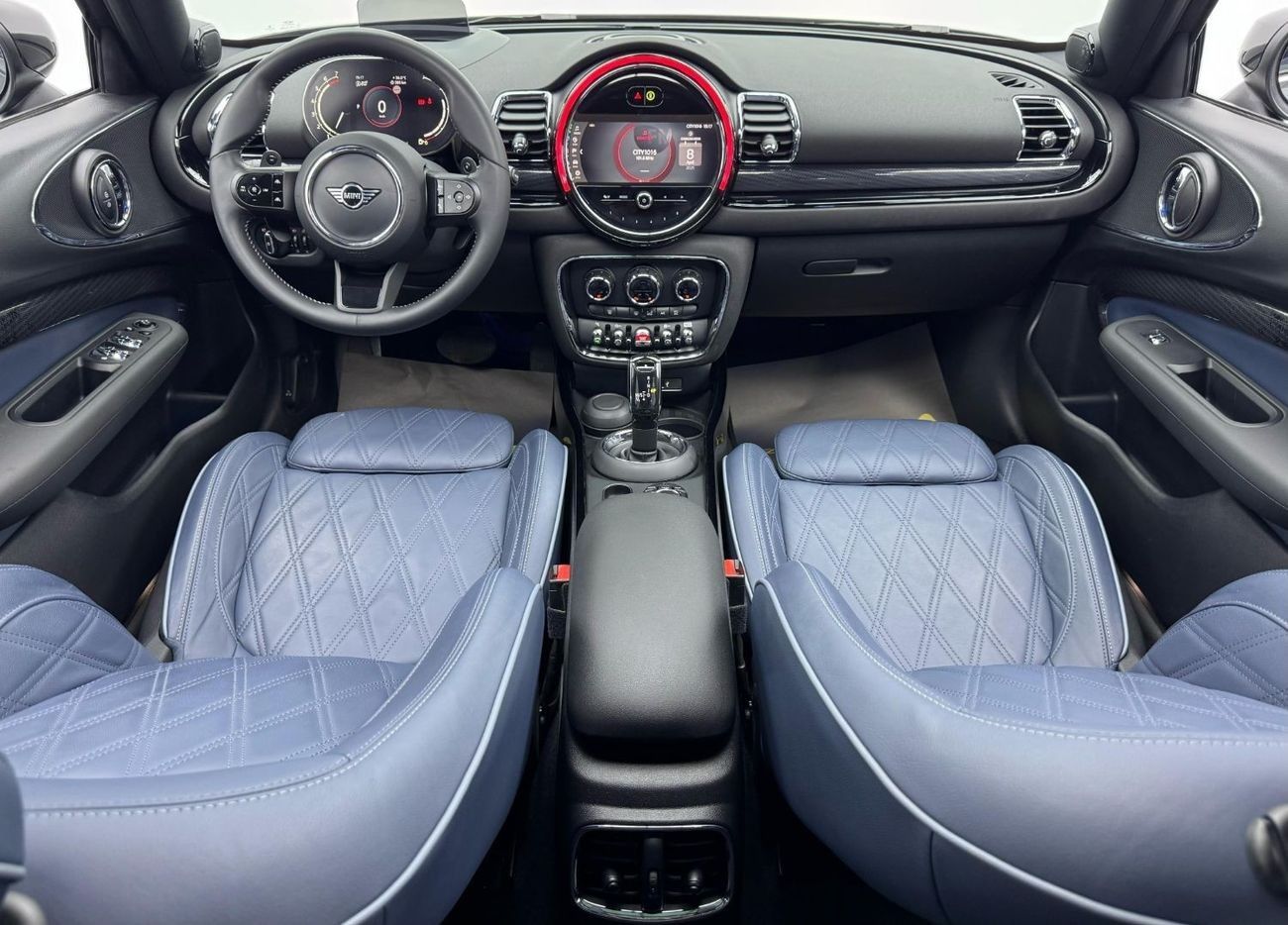 Mini Clubman S 2.0L 2022 Mini Clubman S, 2026 Mini Warranty, 2027 Mini Service Pack, Excellent Condition, GCC