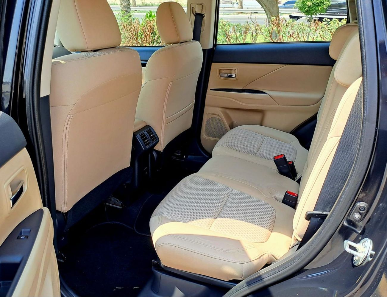 ميتسوبيشي آوتلاندر GLS 2.4L