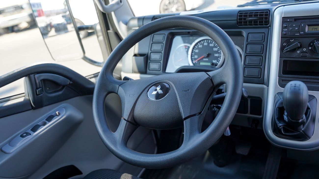 Mitsubishi Canter Van Brand New 2026 Mitsubishi Fuso Canter V16 4.2L Drybox Truck – GCC Specs | Export Ready