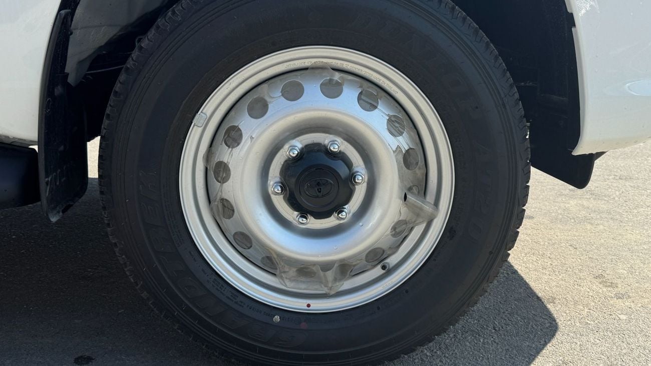 تويوتا هيلوكس هايلكس كابينة واحدة 2.7 لتر بنزين M/T 2024 أبيض