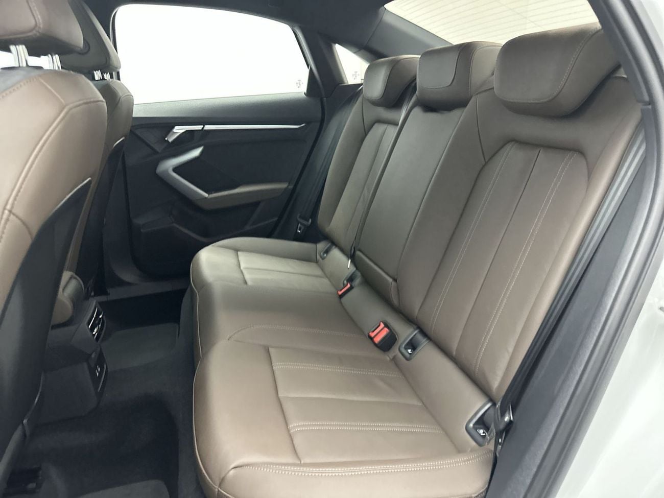 أودي A3 A3 Sedan Advanced 35 TFSI 150hp Progress (Ref# 19846)