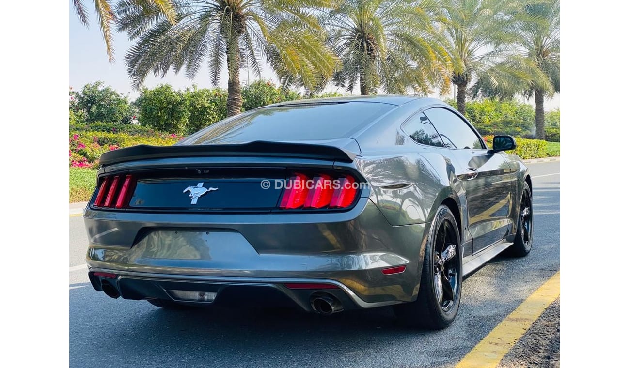 فورد موستانج Std فورد موستنج 2016 وارد بحاله ممتازه 6 سليندر