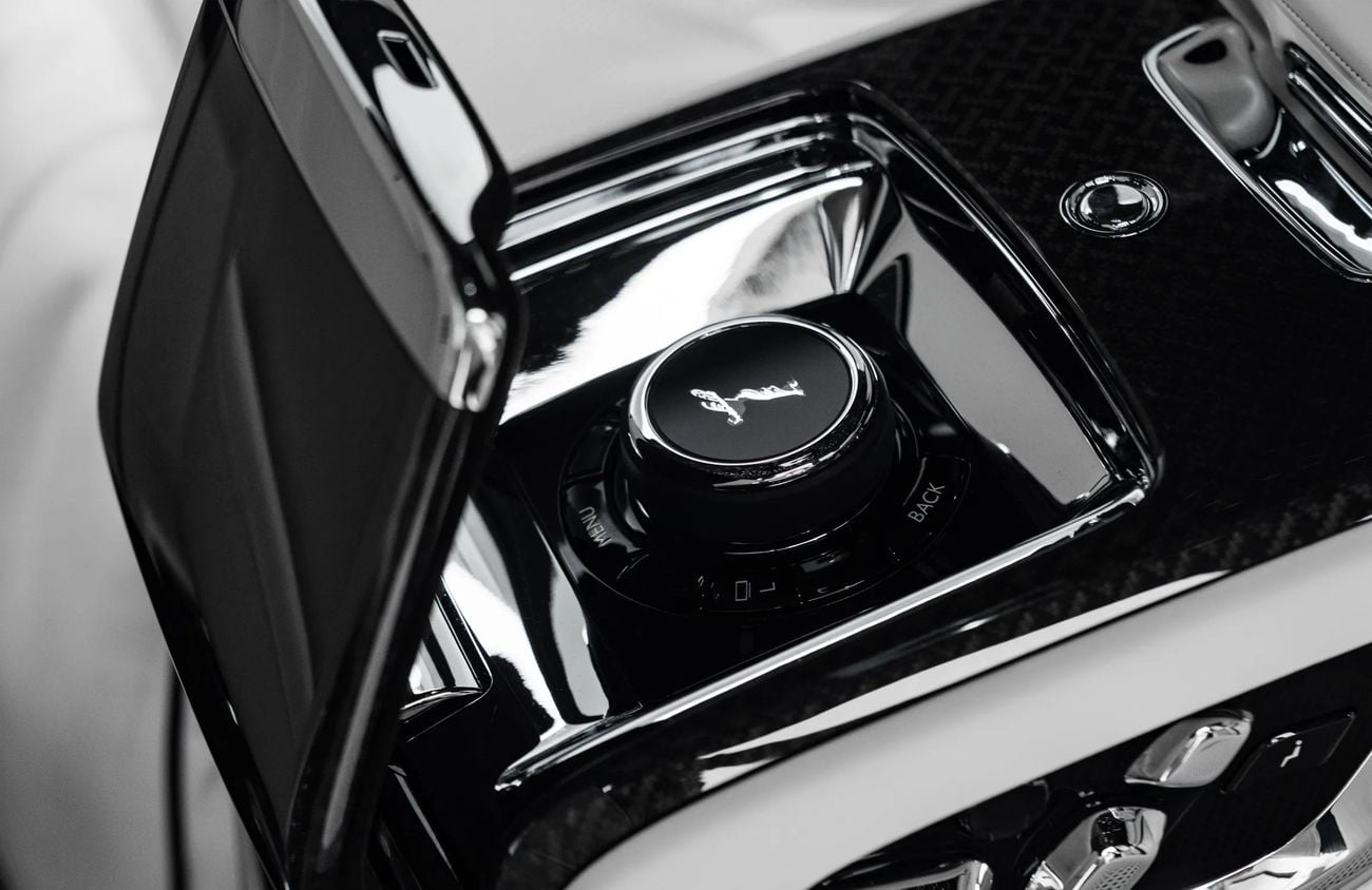 رولز رويس كولينان 6.75L V12 Twin-Turbocharged Engine | Warranty