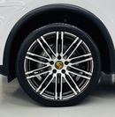 Porsche Cayenne Platinum Edition 3.6L