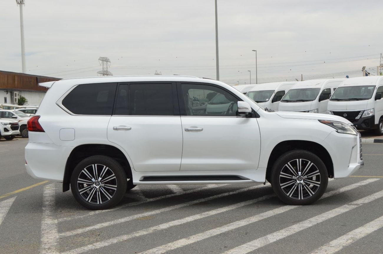 لكزس LX 570 SIGNATURE Right Hand Drive  Year: *2019* *Full option* Engine: 5.7L V8