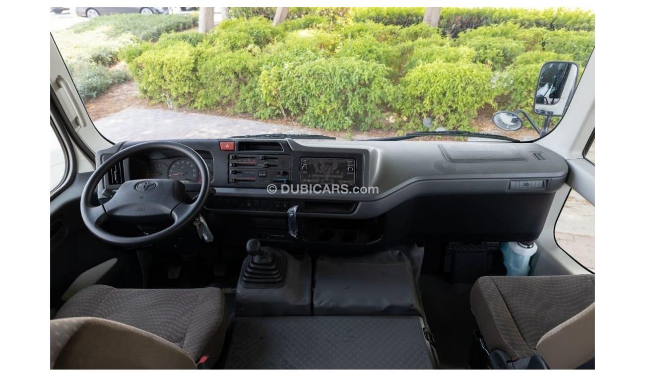 تويوتا كوستر 2023 Toyota Coaster 4.2L 23 Seats + 3 Point Seat Belt + Auto Pass. Door + Door Step Light