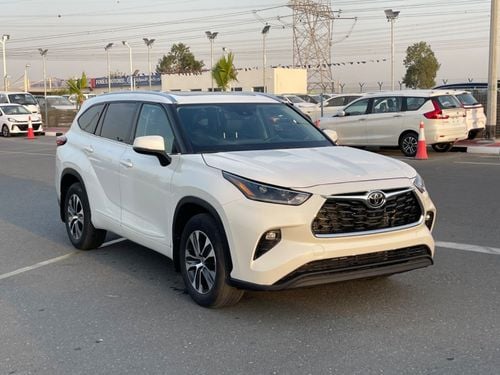 Toyota Highlander 2021 TOYOTA HIGHLANDER XLE 4x4 FULL OPTIONS IMPORTED FROM USA