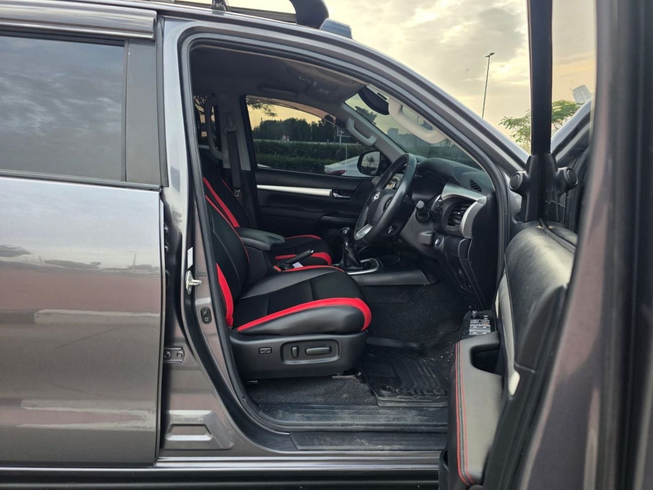 Toyota Hilux 2022 | GR SPORTS KIT MODIFIED | MANUAL TRANSMISSION | RHD | 2.8L DIESEL ENGINE | DIGITAL AC | PUSH S