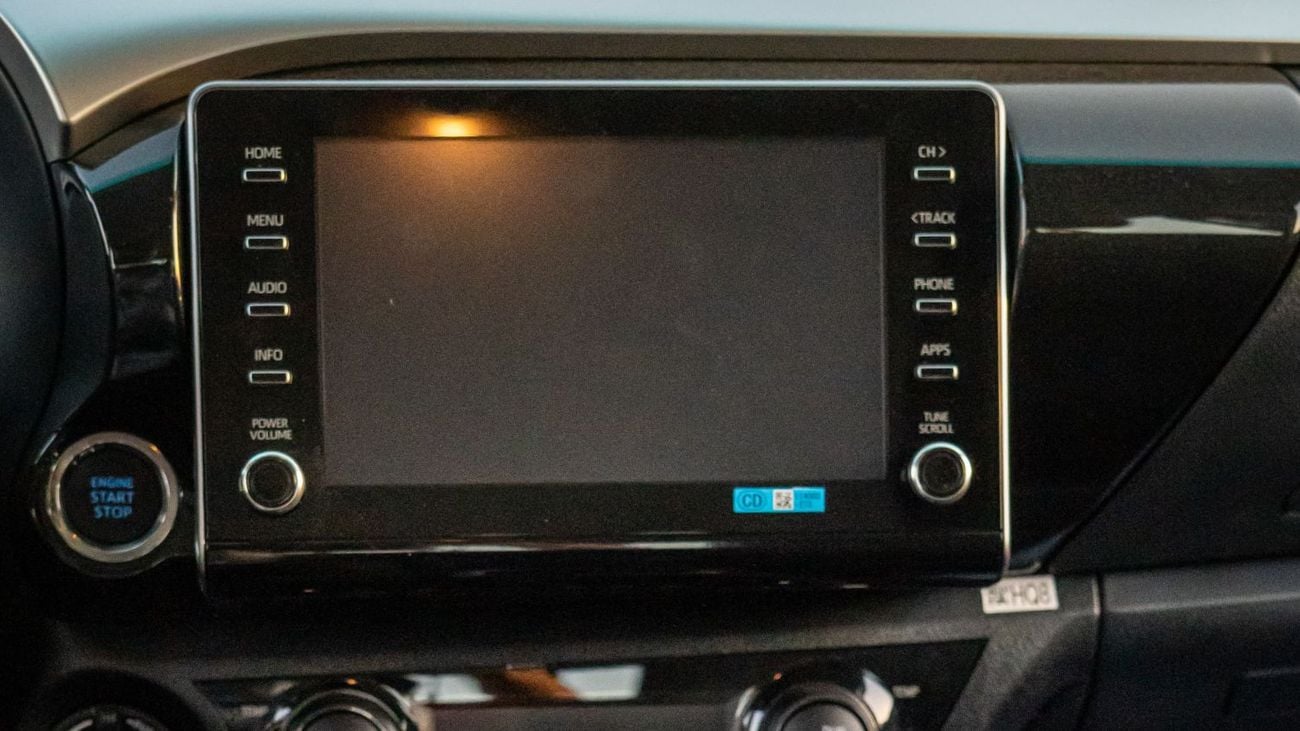 تويوتا هيلوكس SR5 DC 2.4L Diesel A/T 2025YM