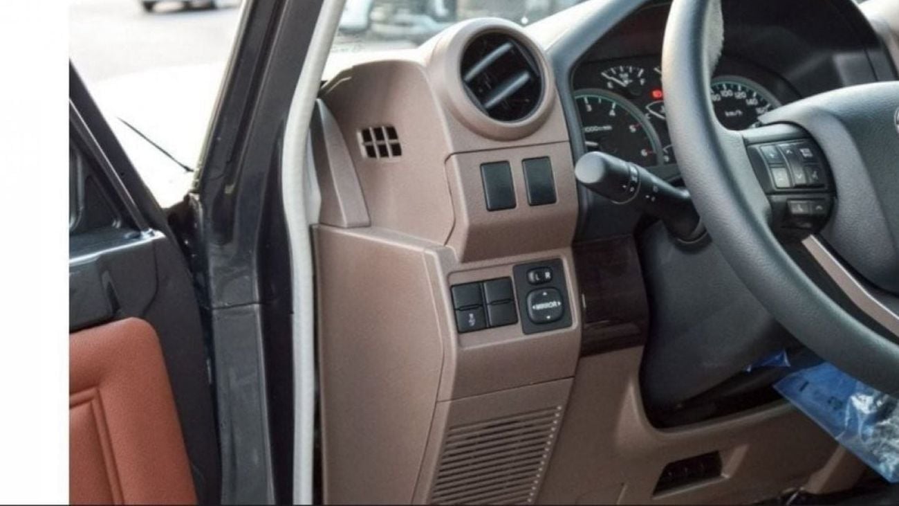 تويوتا لاند كروزر بيك آب 2.8L DIESEL SINGLE CAB, 4WD, AUTOMATIC, FULL OPTION, 2024