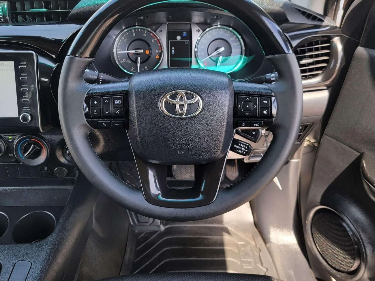 تويوتا هيلوكس GR SPORT 4x4 Diesel 2.8L Right hand Drive (Export Only)