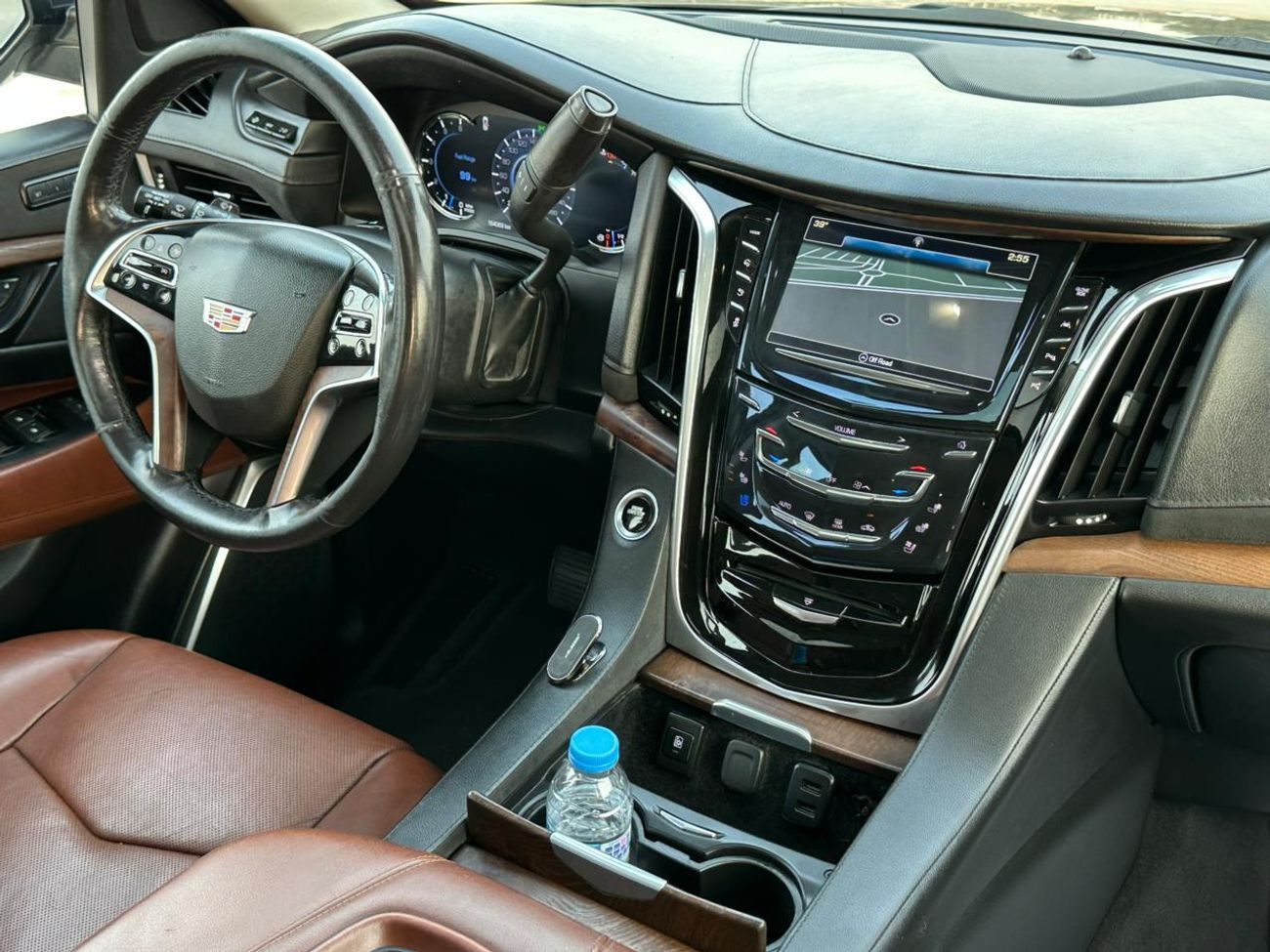 كاديلاك إسكالاد Premium Luxury 6.2L AWD