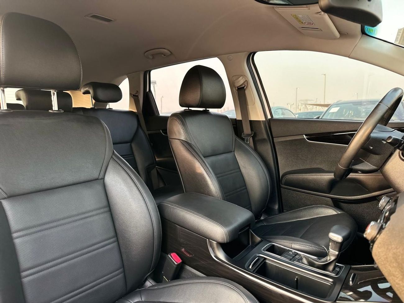 كيا سورينتو LX