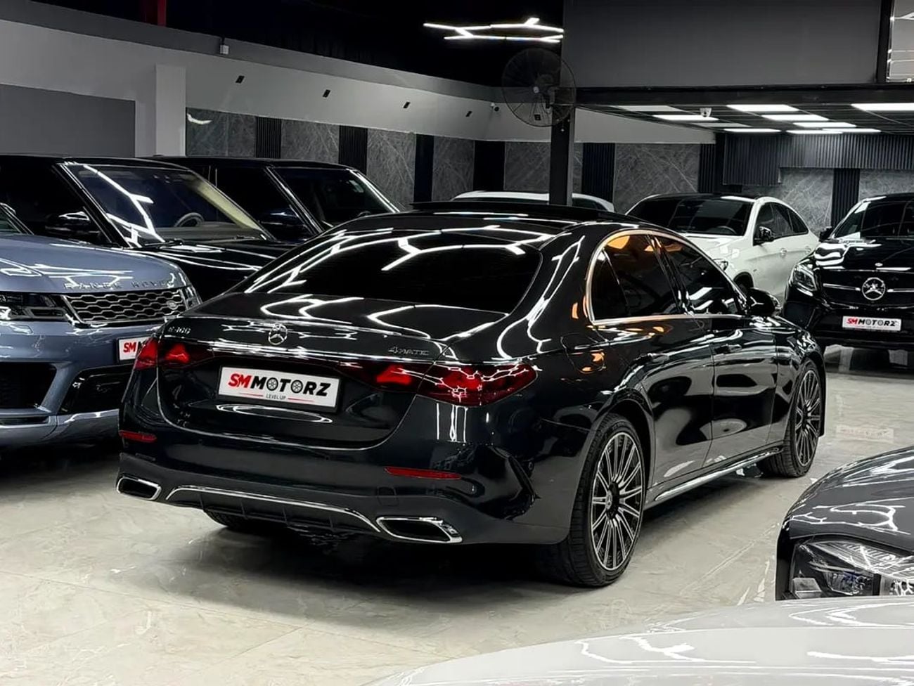Mercedes Benz E300 PREMIUM PLUS