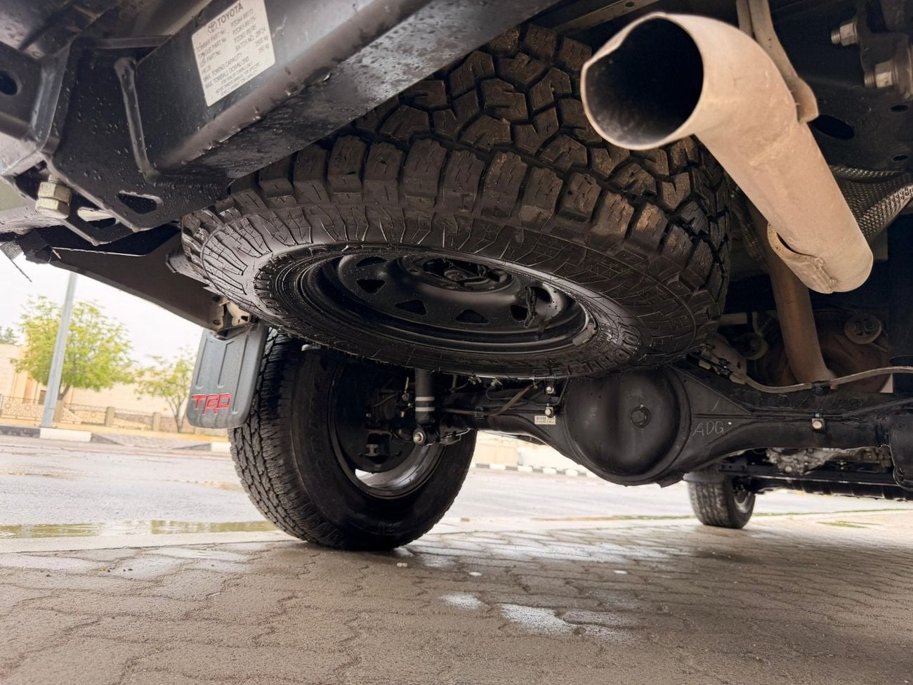 Toyota Hilux ADVENTURE SR5 export from Australia