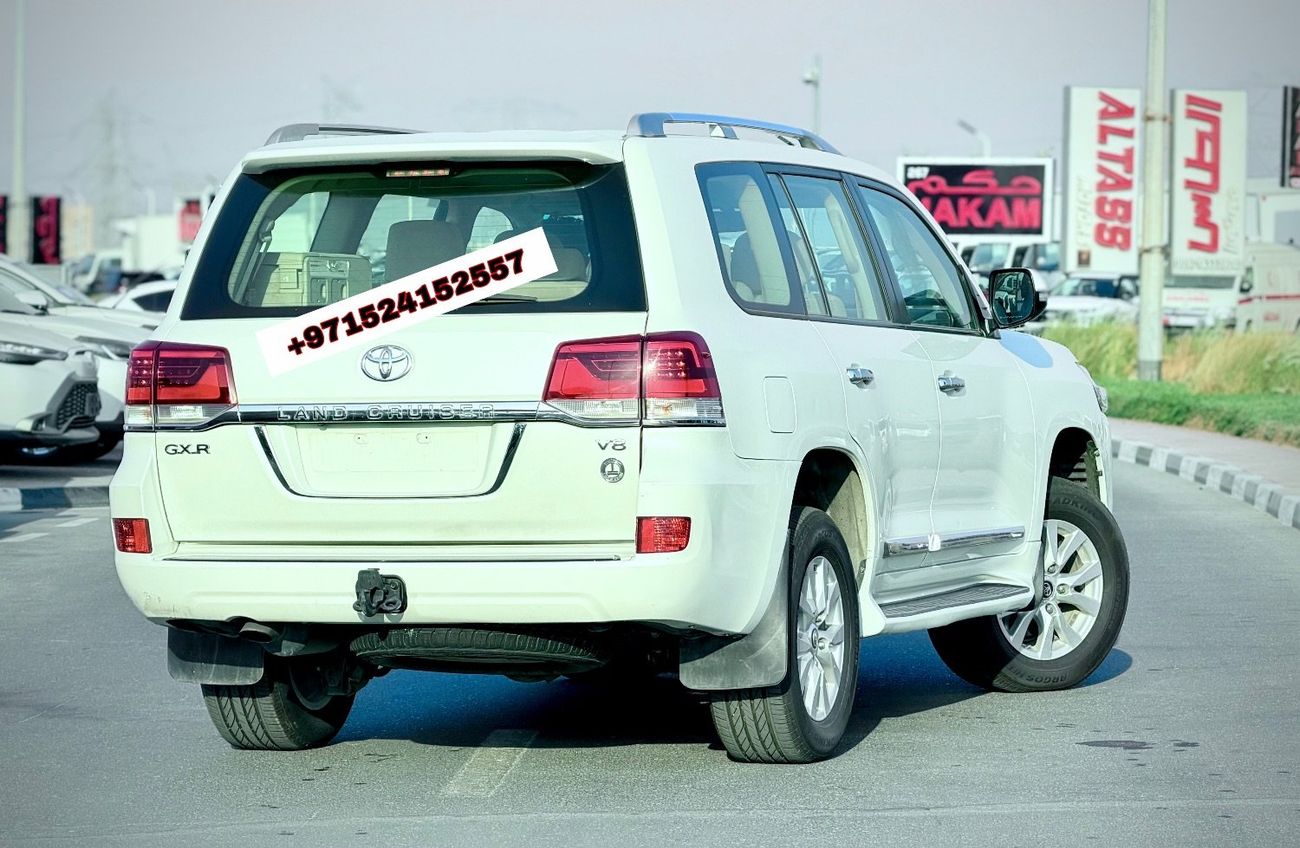 Toyota Land Cruiser 2018 Model GXR Diesel Engine V8 Full Option Very Clean and Perfect Condition