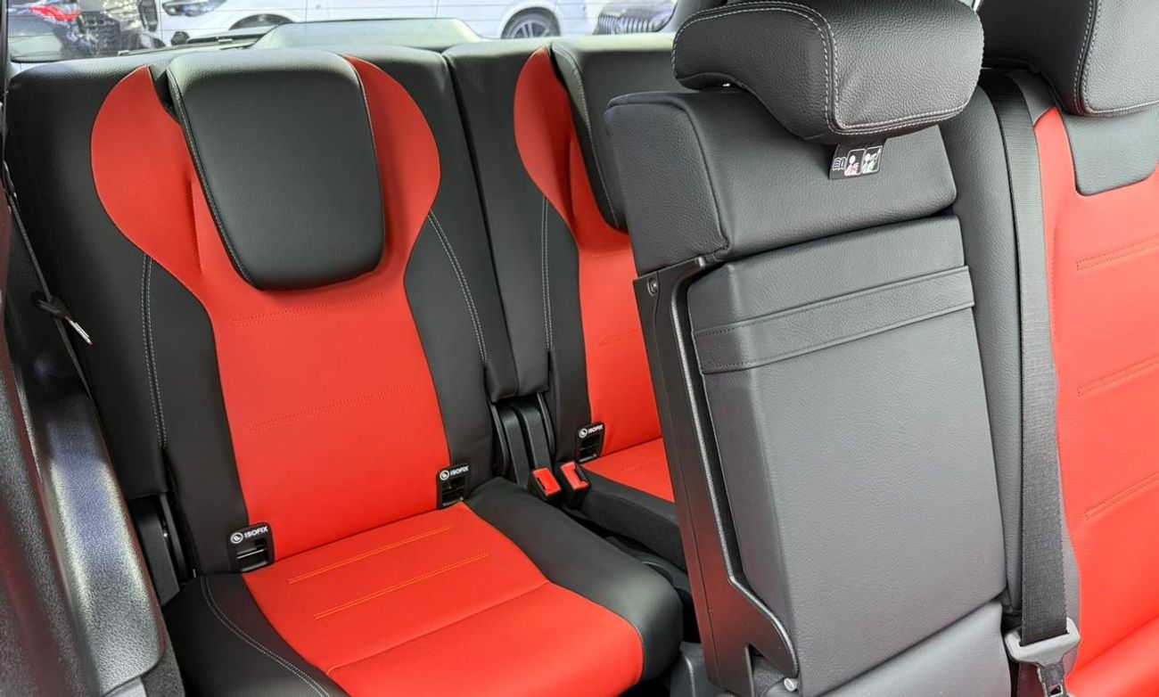 مرسيدس بنز GLB 200 *Brand New* 2026 Mercedes Benz GLB200, 5 Years Mercedes Warranty, Delivery Km, 7 Seater, GCC