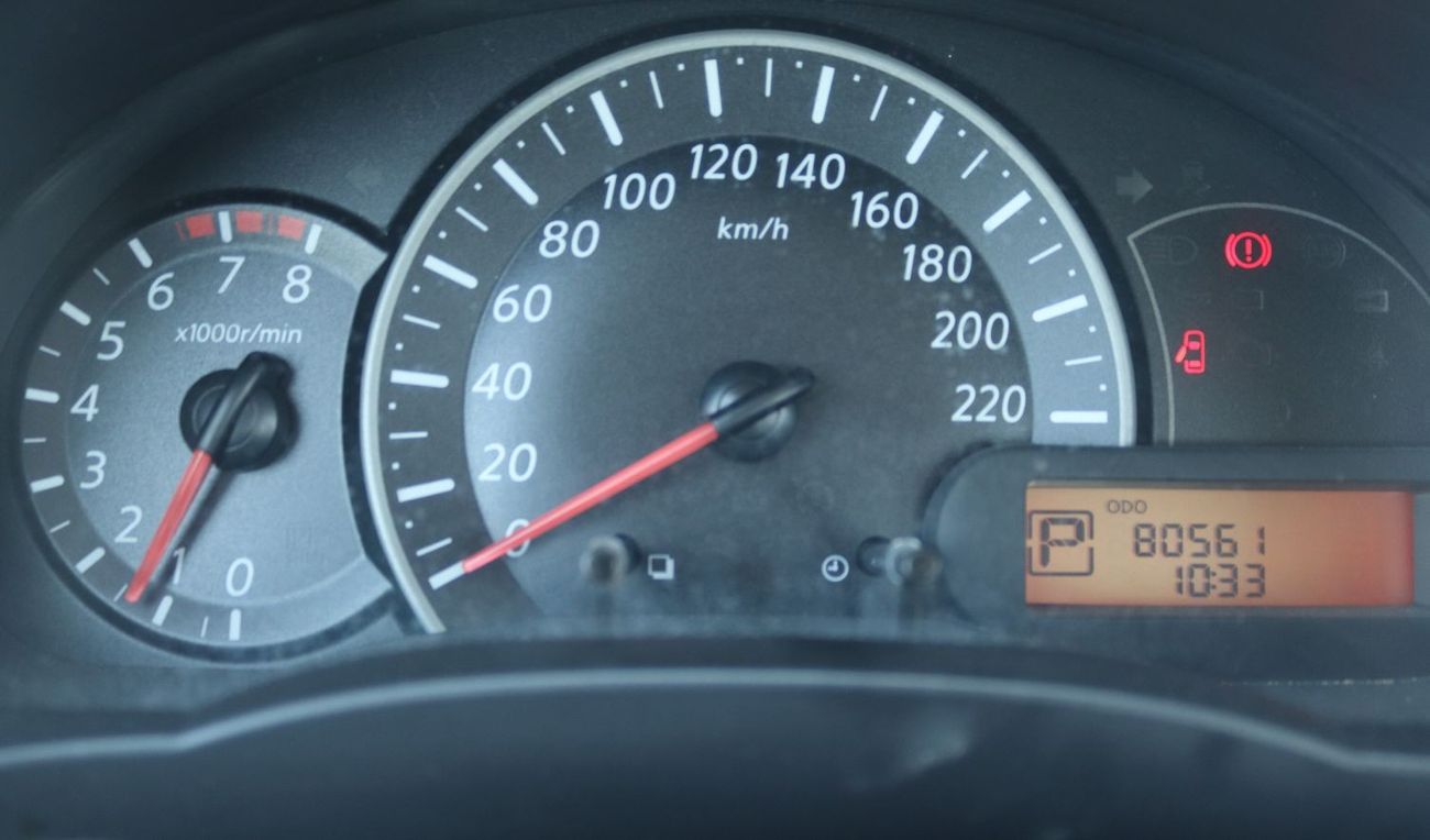 Nissan Micra SV 1.5L (100 HP)