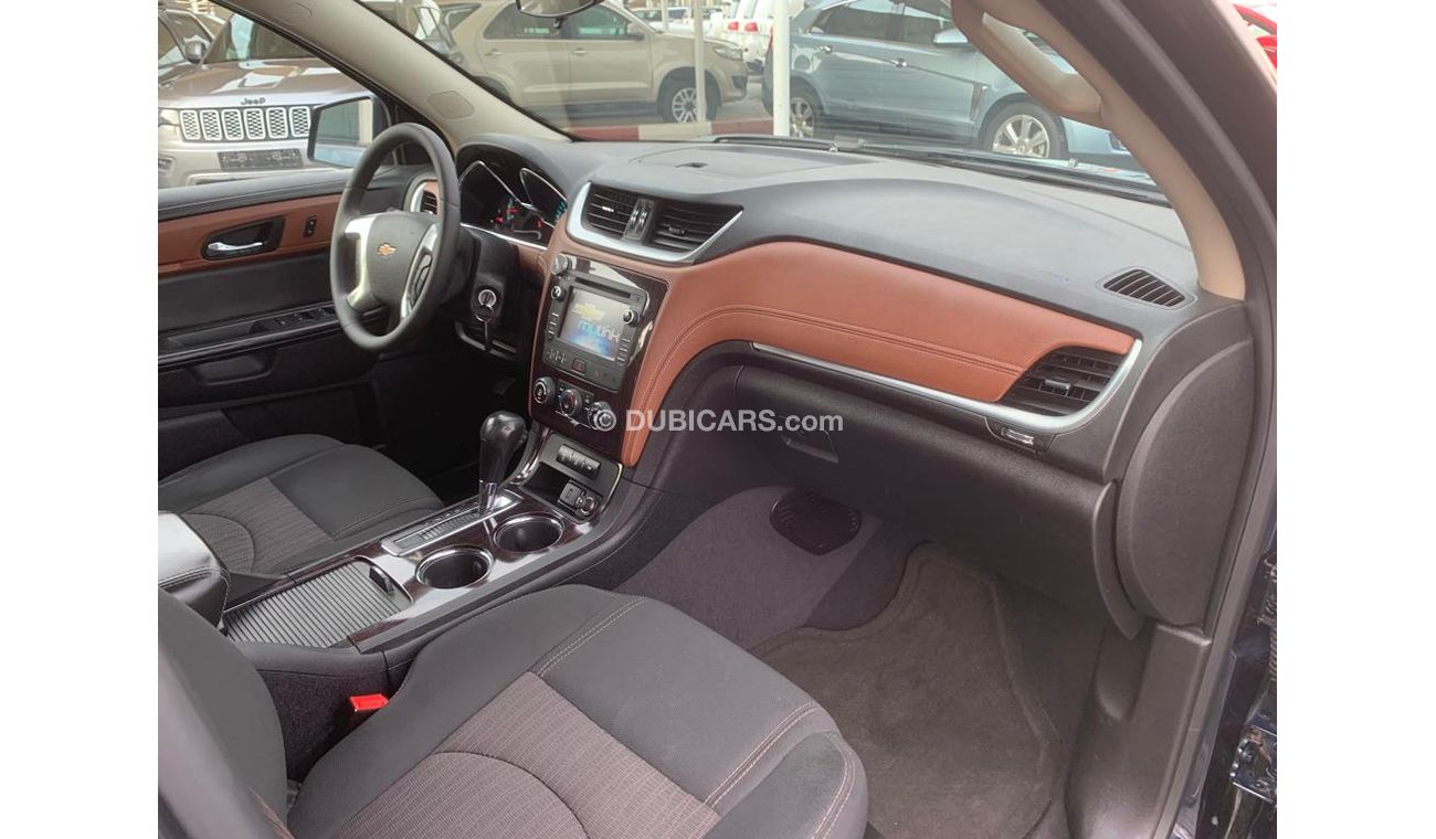 Chevrolet Traverse Chevrolet Travels LT_Gcc_2015_Excellent_Condihion _Full option