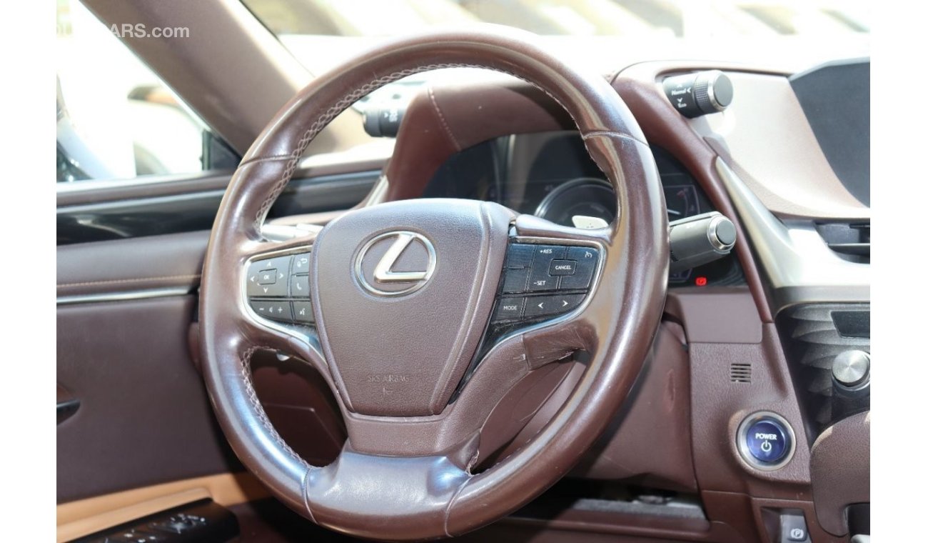 Lexus ES 300 Hybrid Full Option Lexus ES300H 2019 GCC