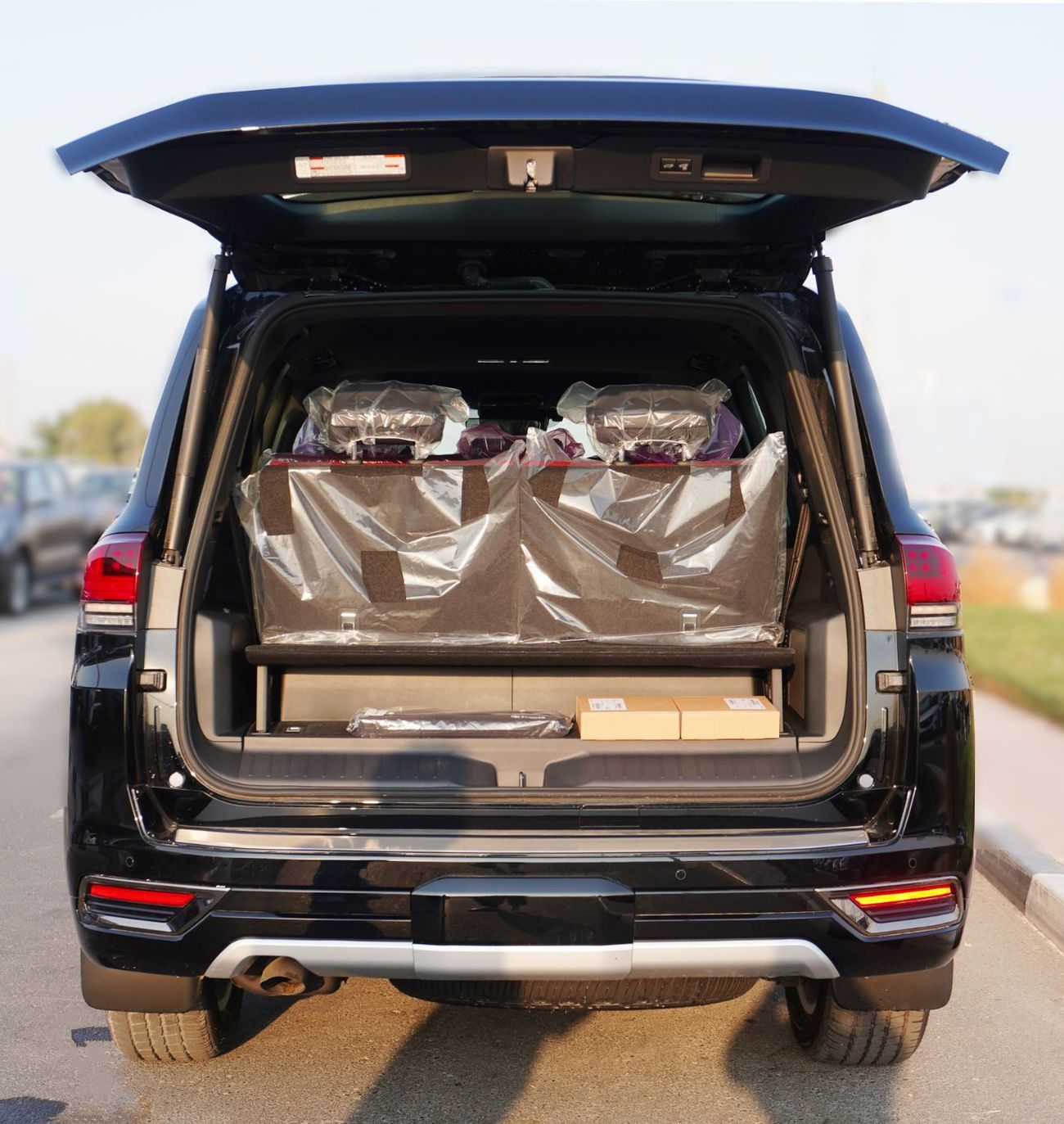 Toyota Land Cruiser 3.5T VXR Hybrid